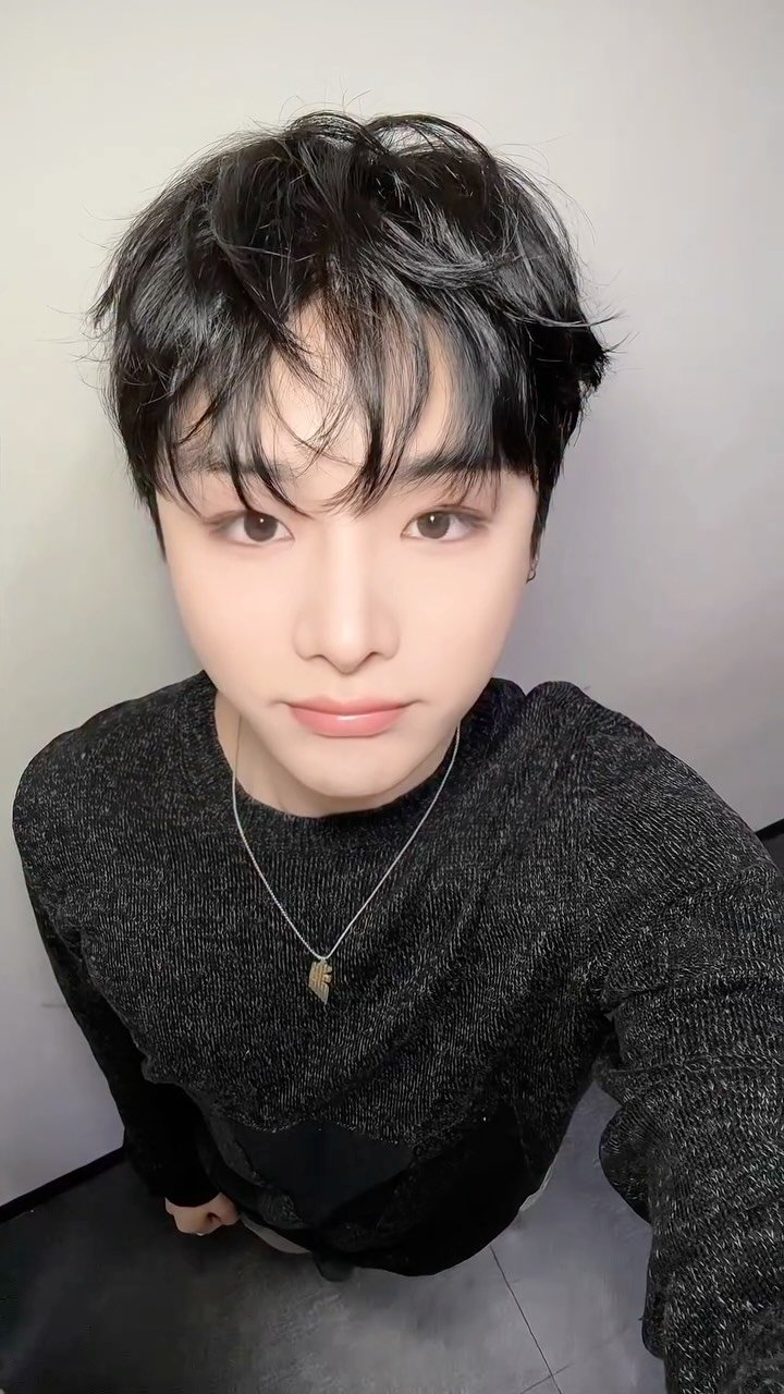 xodiacofficial 게시물 이미지: Birthday boy!!!🎂💚 

#XODIAC #소디엑 
#LEX #렉스