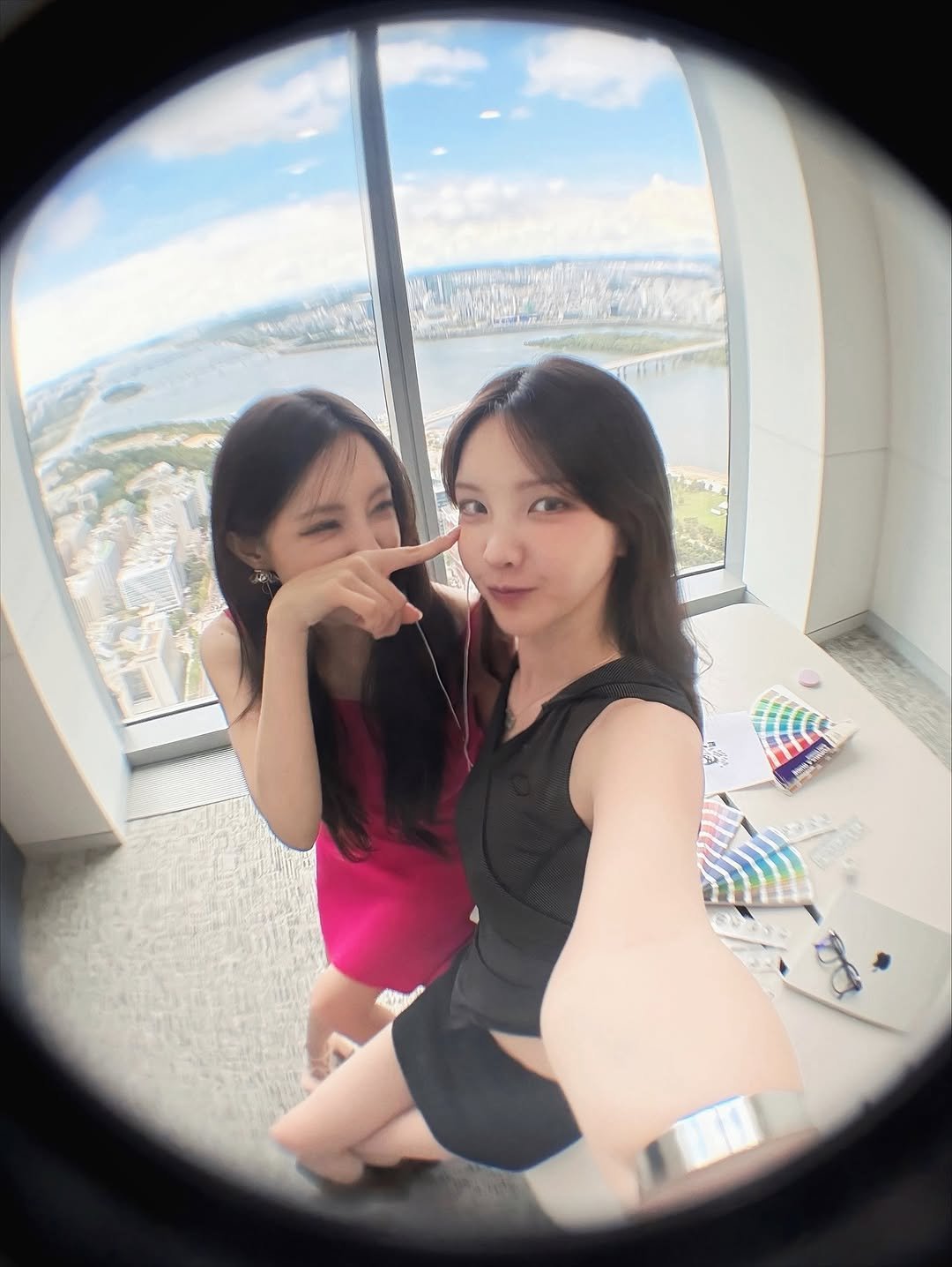 Photo shared by ʜʏᴏⓂ️ɪɴ on September 18, 2025 tagging @xooos_, and @eyetist_official. May be an image of 1 person, telescope, tower and text.