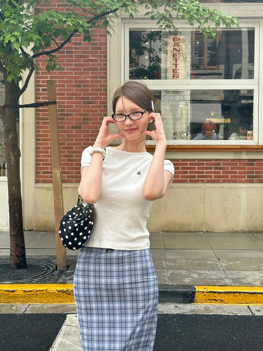 Photo by xöoos 수스 on July 01, 2025. May be an image of 2 people, skirt, miniskirt and text.