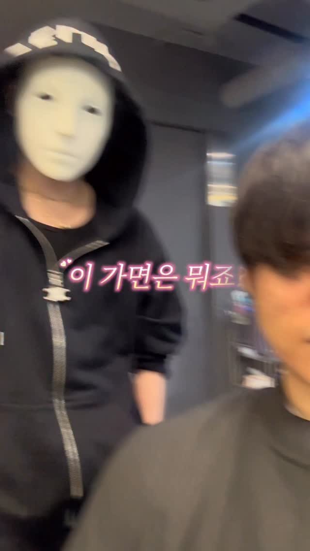 xunwo0o 게시물 이미지: 남자머리 제일 잘하는 곳 여기입니다
.
.
#남자머리 #메이크업 #makeup