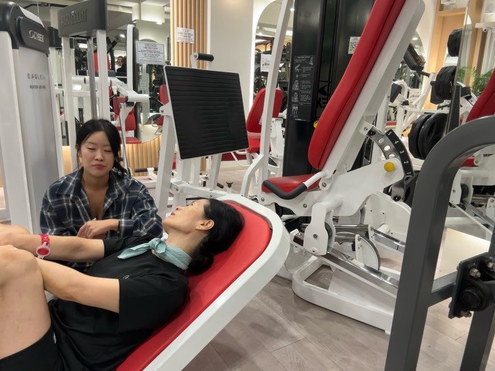 xx_lsls_xx 게시물 이미지: 저 이렇게 회원님들 어머니까지도 수업해요 
너무 재미위주의 게시물만...