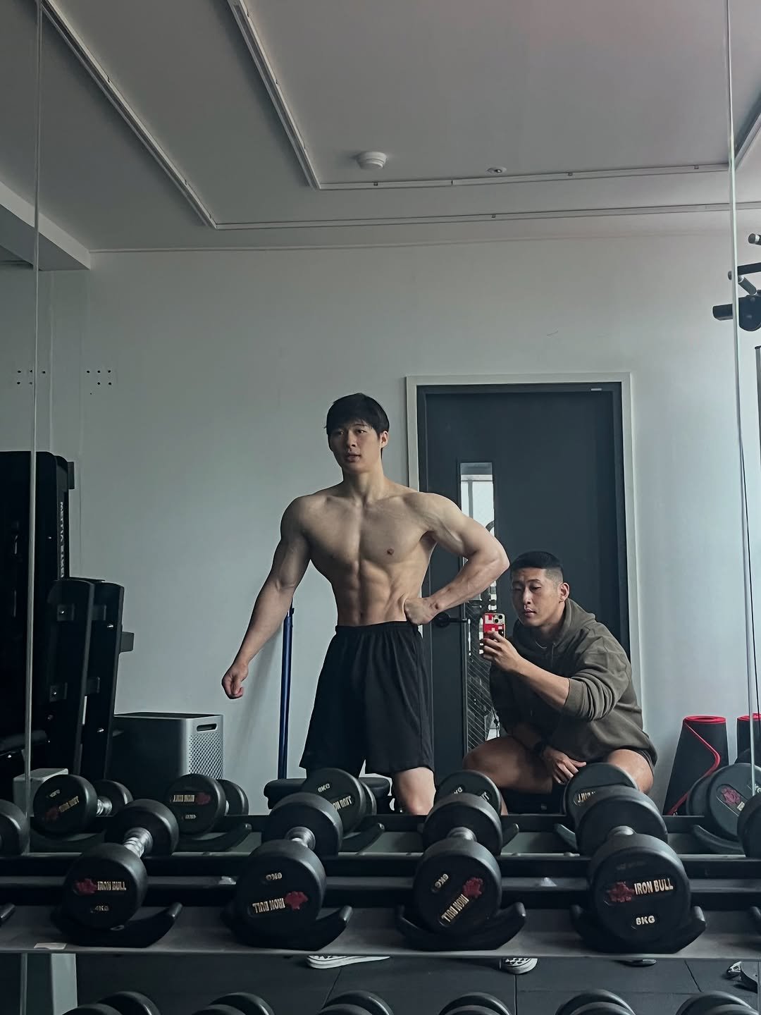 xxl0ax 게시물 이미지: 진우선생님 딱 2년전 
걸음이 느려도 스캔은 빠른 시절