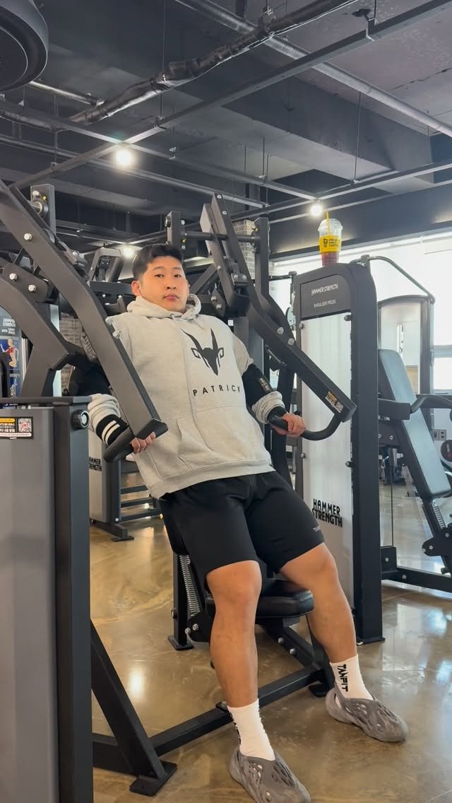 xxl0ax 게시물 이미지: 얼렁뚱땡이 간만에 운동 릴스
