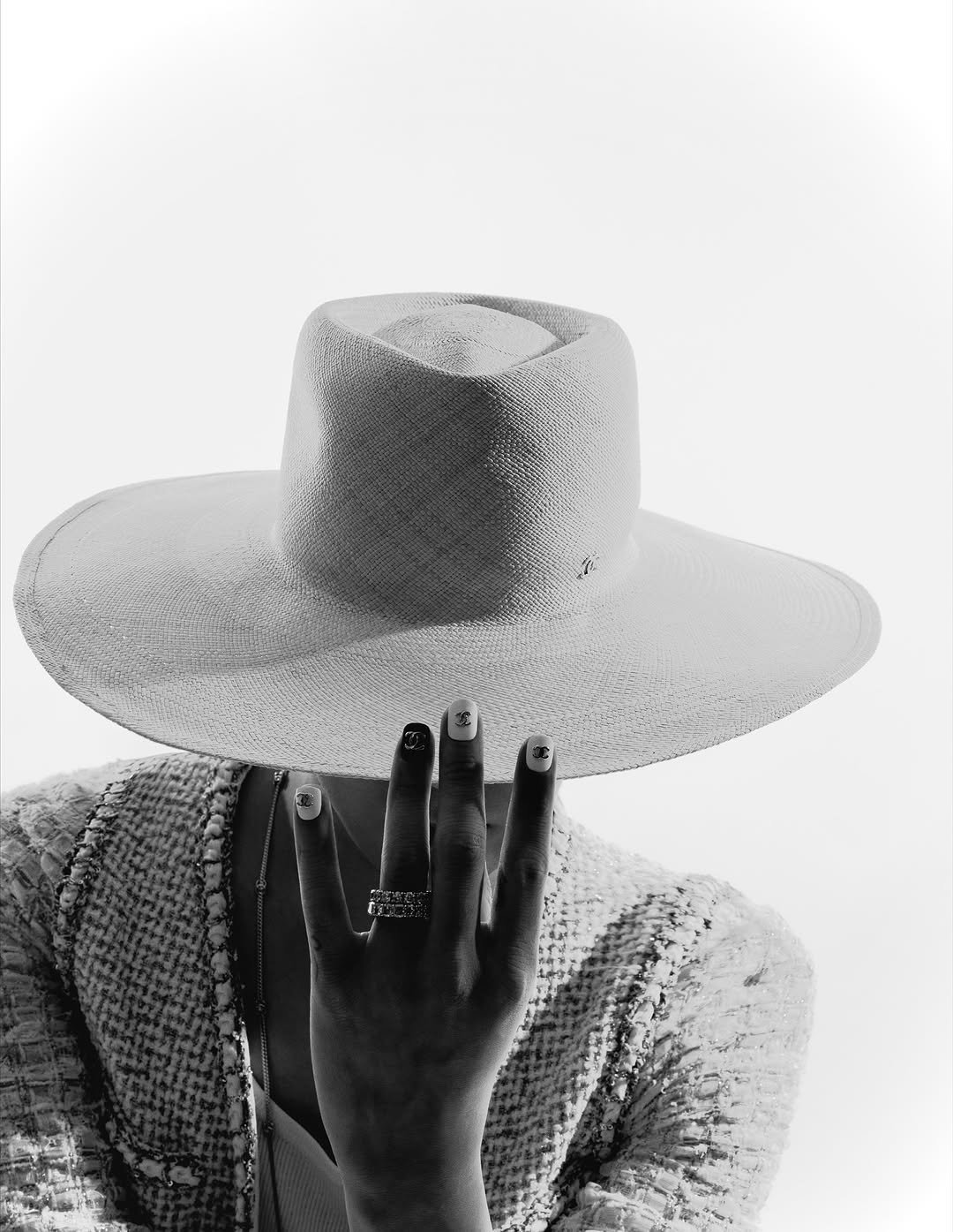 Photo by G-DRAGON on October 29, 2025.