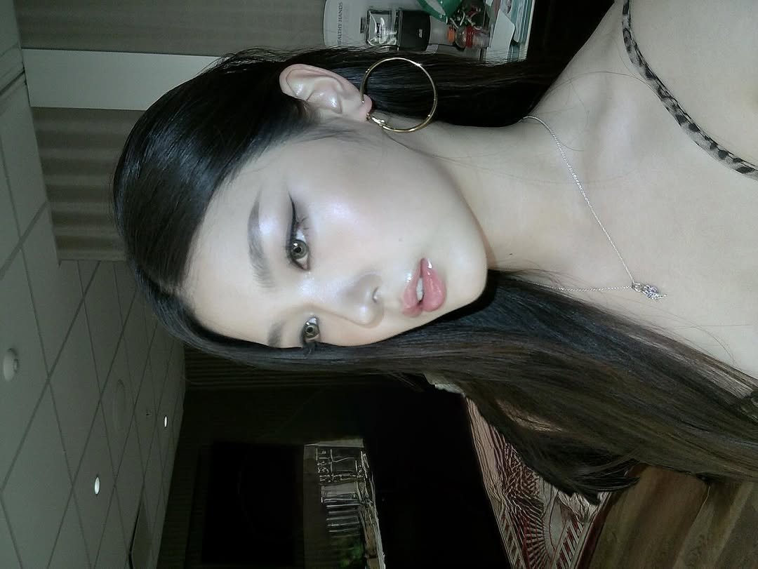 Photo by YOONCHAE JEUNG on December 14, 2025. May be a selfie of one or more people, eyeliner and makeup.