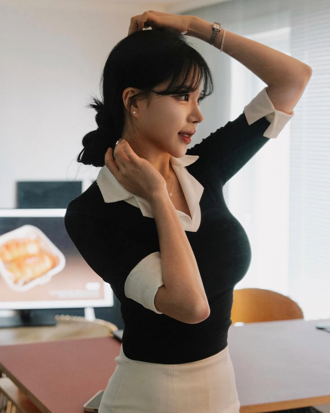 y0uth_s 게시물 이미지: 안녕하세요. 저는 바스트가 있는 스트레이트 체형으로  옷을 입고 저를 꾸미는 것을...
