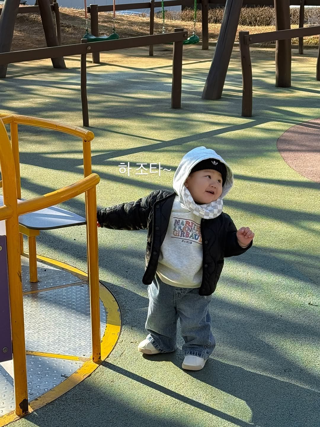 Photo shared by 윤샤샤 on February 19, 2026 tagging @originals_kr, @marithe_kids, @coteme_official, and @tinystep.kr. May be an image of baby, standing, slide, park and text.
