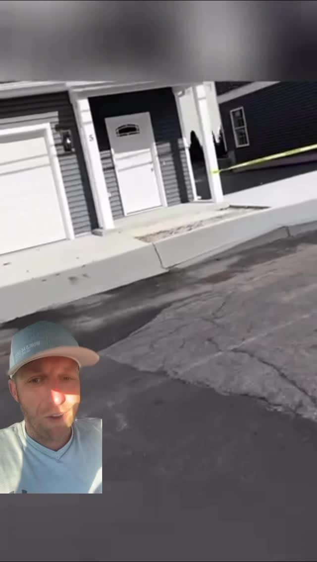 yallwatchthis_ 게시물 이미지: You can’t make this stuff up 🤣