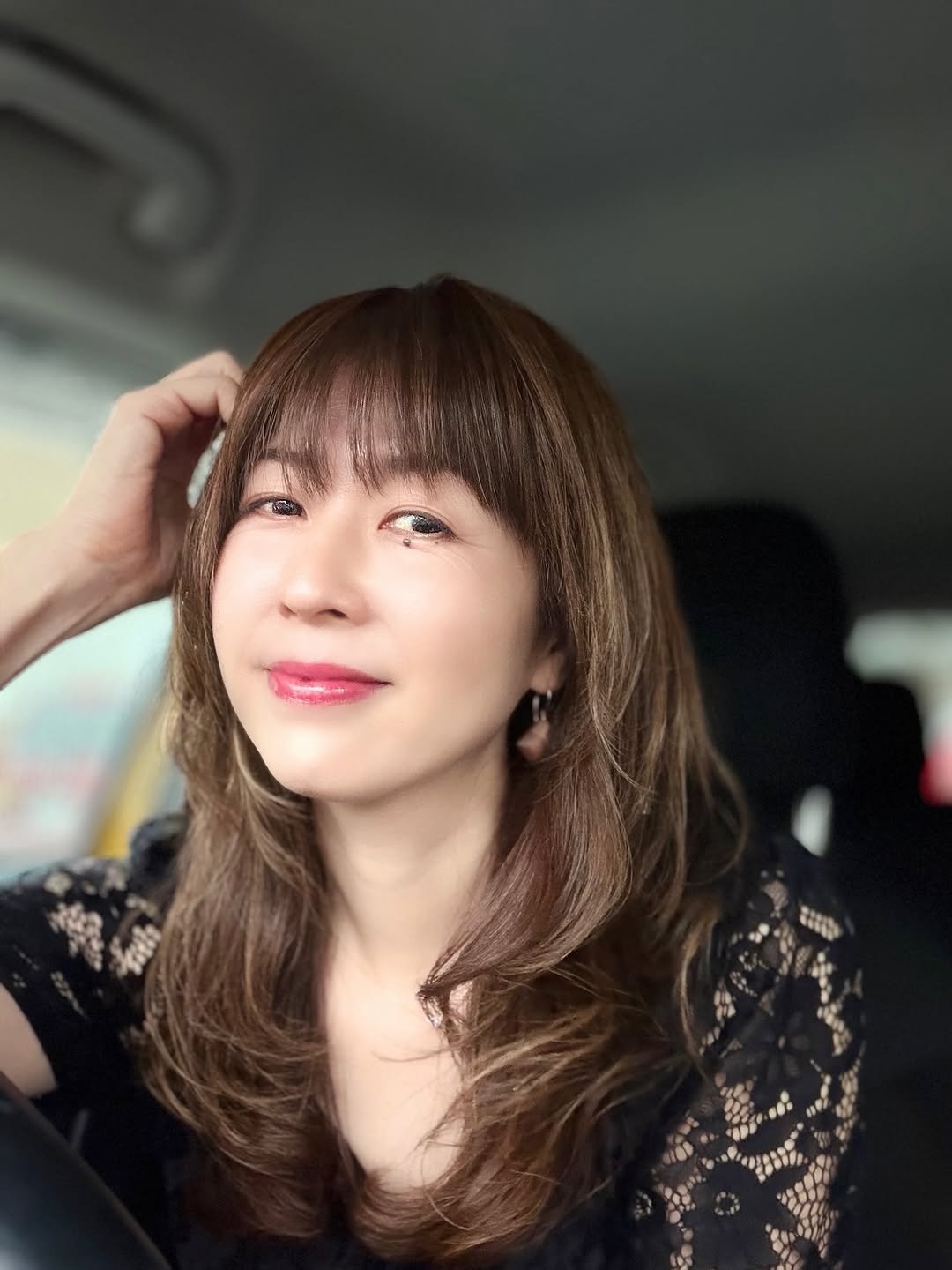 yamamoto_takaco 게시물 이미지: 久しぶりに
キレイにヘアセットしてもらってごきげん（´~`）

夫に「プリンプリン物語」のプリ...