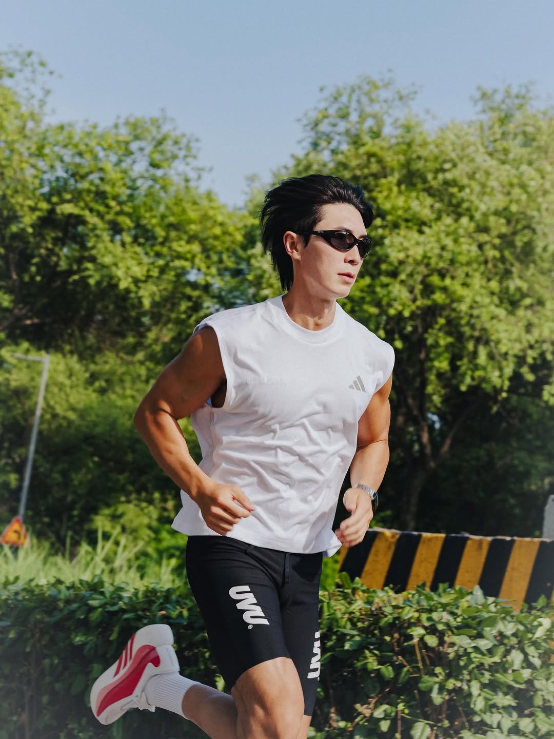 yangkkaebi 게시물 이미지: Stay Calm. Keep Running.
⠀
⠀
With....