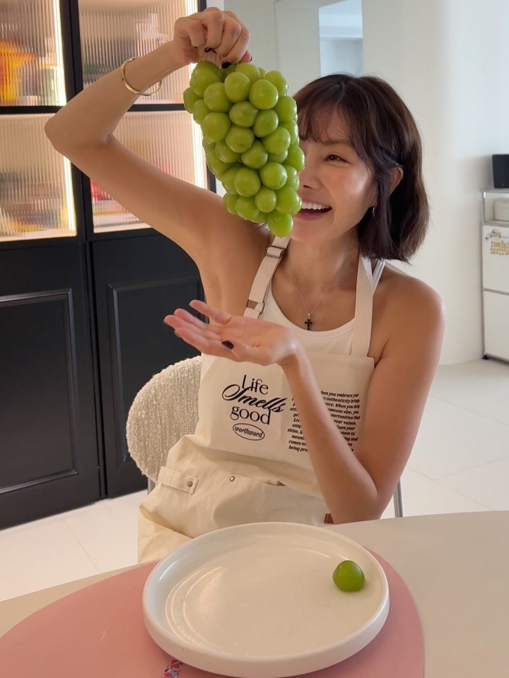 yangmeera 게시물 이미지: -
말도 안되는 압도적 사이즈와 탱글탱글한 식감!💚
당도까지 20브릭스 이상...