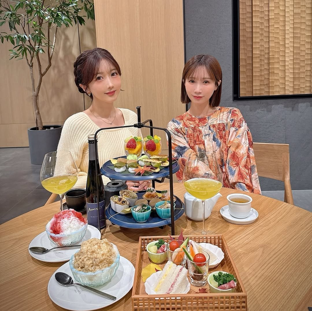 Photo shared by 大槻ひびき/大槻響/Hibiki Otsuki on November 30, 2025 tagging @yanhibi0221, @kojima_minami_373, and @lexusmeets. May be an image of steak and text.