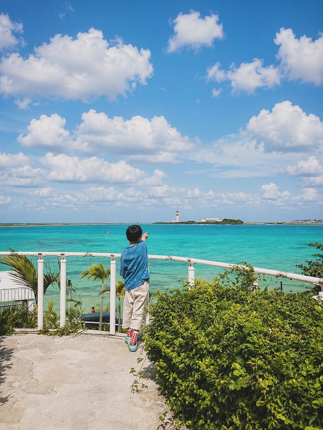 yans__world 게시물 이미지: 오키나와 또 가야지 🏝️🏝️
비행기 타고 2시간만에 만나는 에메랄드 바다