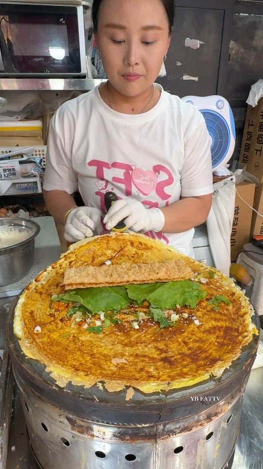 ybeattv_shorts 게시물 이미지: Chinese crepe that you must eat when you go to Korea!!!