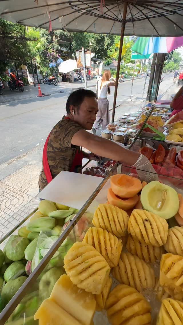 ybeattv_shorts 게시물 이미지: Fresh watermelon and guava that you have to...
