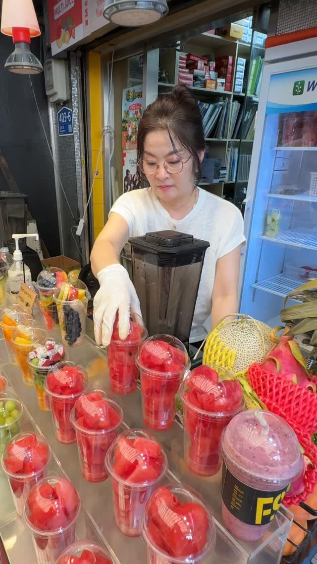 ybeattv_shorts 게시물 이미지: Fresh watermelon juice that you must drink...