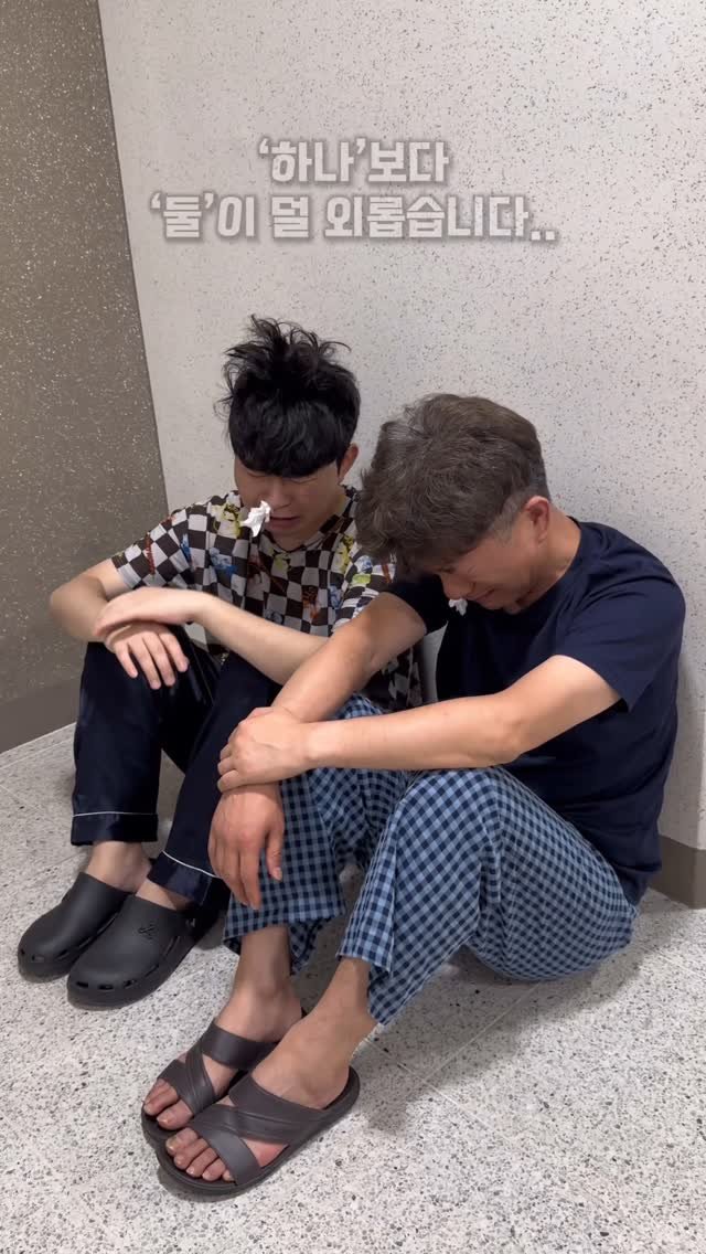 ye_chan000328 게시물 이미지: 아빠가 첫사랑 때문에 쫓겨났습니다
럭셔링 커플 챌린지를 하고 불가리 커플링...