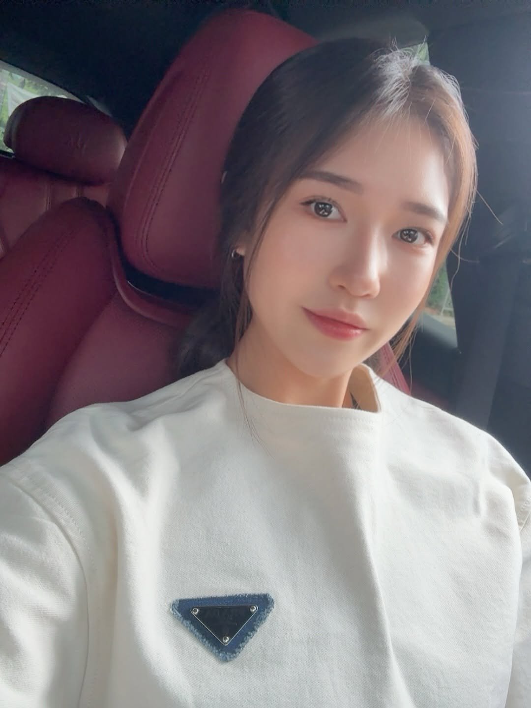 ye_di_chu 게시물 이미지: 너무 오랜만에 화장했더니 피부가 갑갑해
집 오자마자 세수하고 낮잠준비😴
주말최고야🫶🏻✨