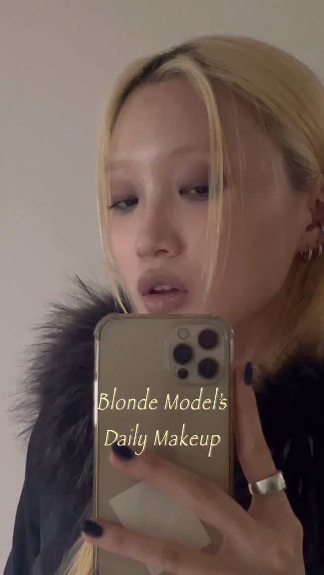 ye_ineeee 게시물 이미지: 뮤트톤을 사랑하는 모델의 데일리 메이크업🩶

#dailymakeup #lummir...