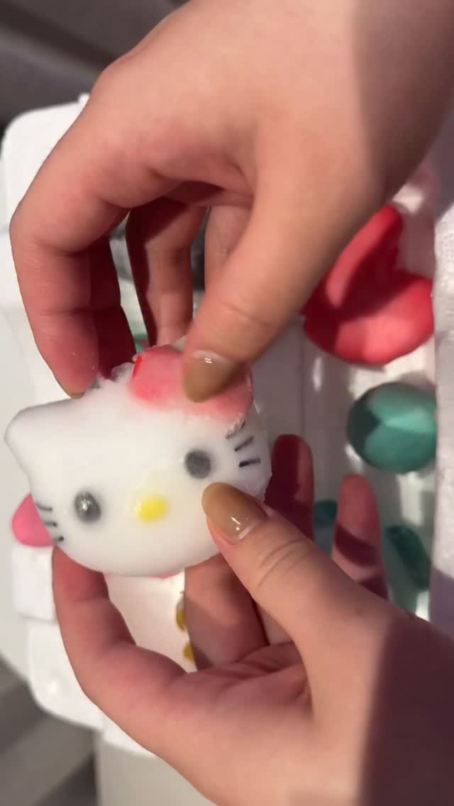 ye_vely_s 게시물 이미지: 예소리랑 산리오 왁스뿌시기