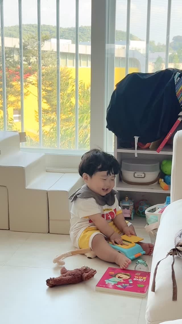 ye_vely_s 게시물 이미지: 200번 반응해줘야 멈춤