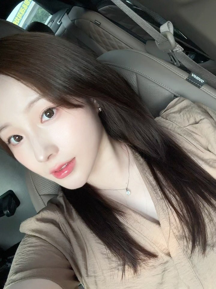 yeily_ji 게시물 이미지: 피부 자랑 하고파서 도리도리병 걸림 ... 😜🖤

코씨 ing [9/24 - 9/28💗]