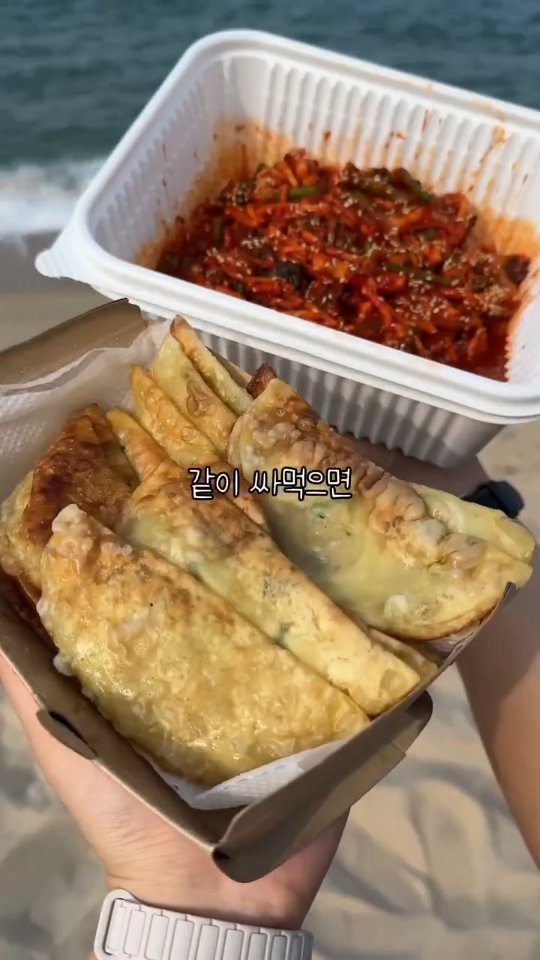yeji0719 게시물 이미지: #소문난무침회
강릉에 큰거 생겼어요오오오🙂
안그래도 여행가면 먹꼬 싶은거...