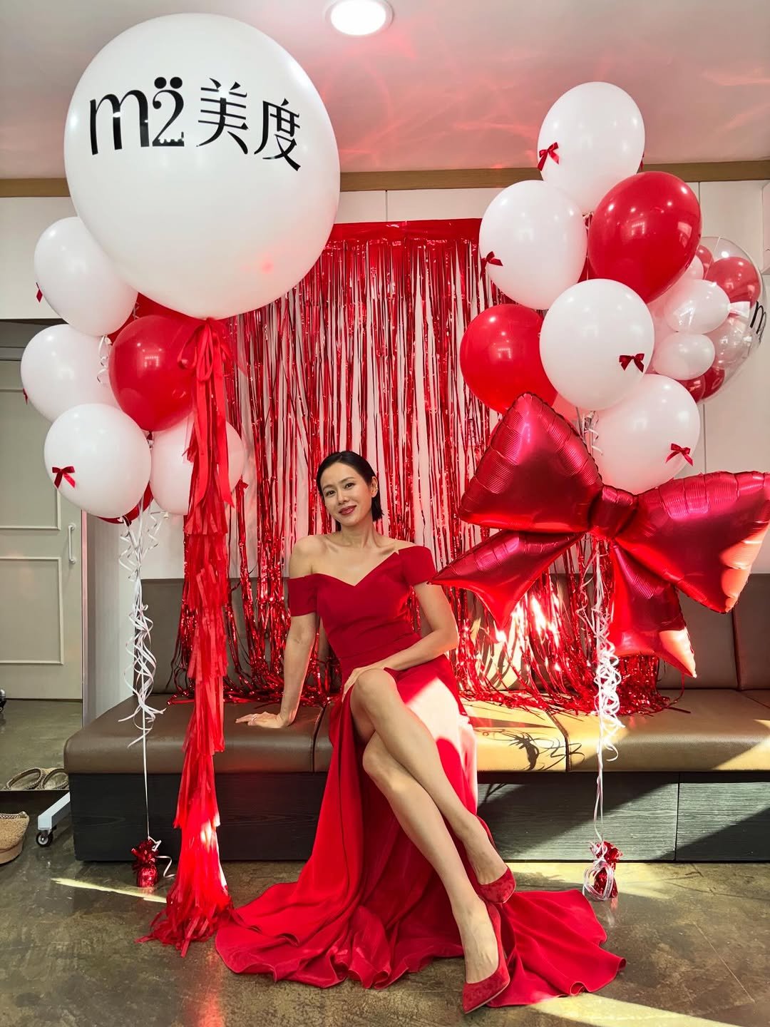 Photo by 손예진 on February 05, 2026. May be an image of balloon, prairie gentian and text that says 'm2美度 mi 美度 4 の'.