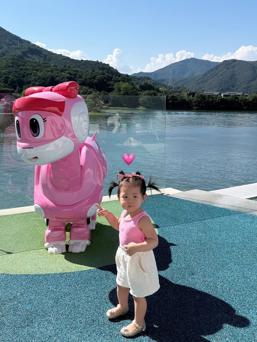 Photo shared by 예릴리🐣 리아맘💜 on August 17, 2025 tagging @gogodino_kids_hotel. May be an image of 1 person, baby, park and text.