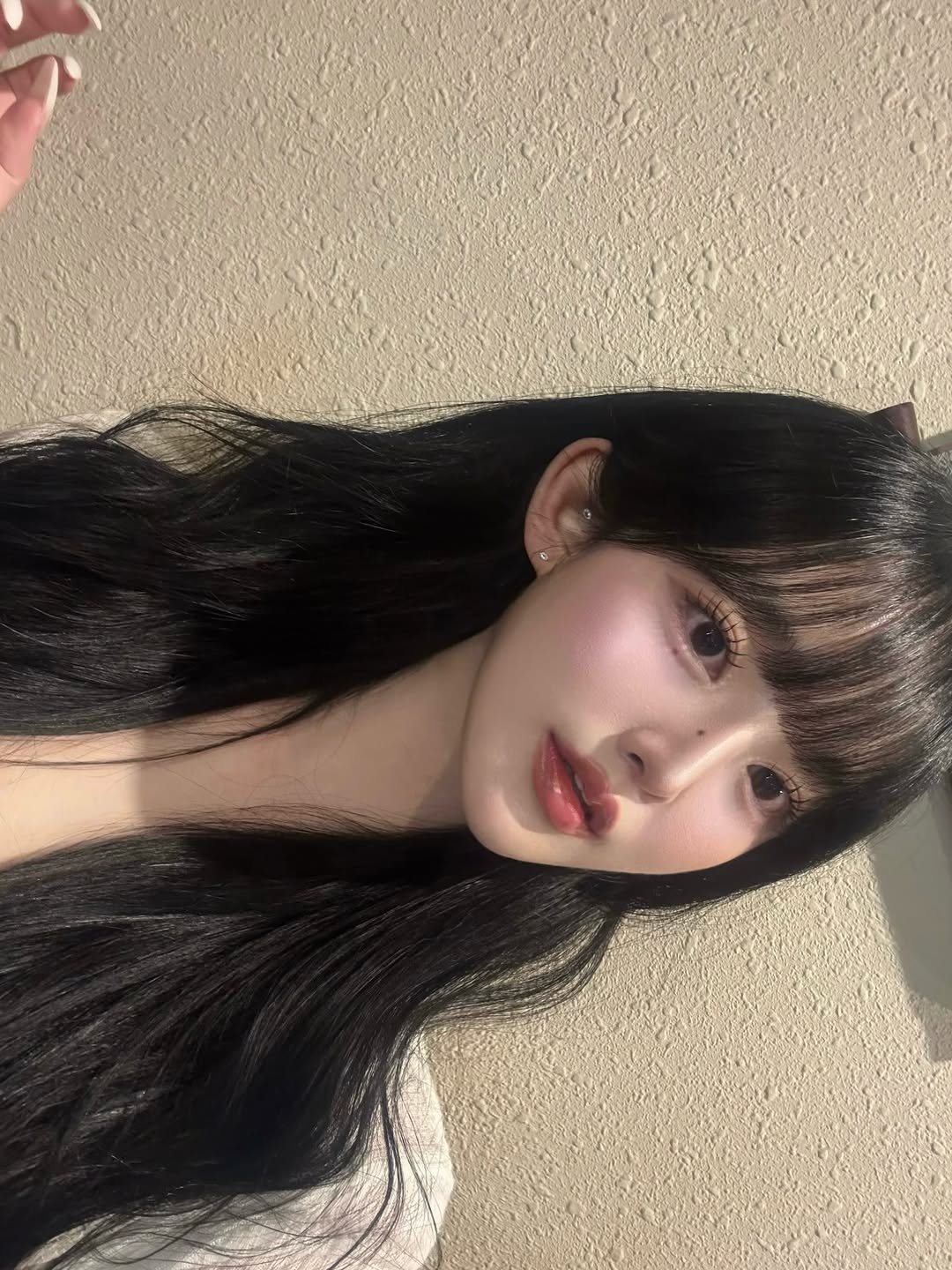 Photo by 예린 on January 19, 2026. May be an image of one or more people, hair and text.