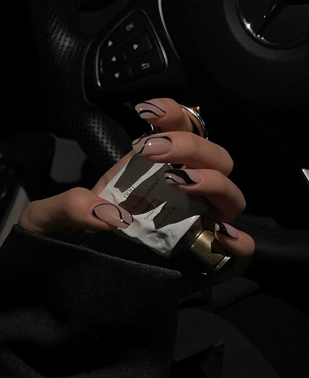 Photo by Yelli on September 20, 2025. May be an image of one or more people, fingernails, fragrance, hand cream, perfume and text.