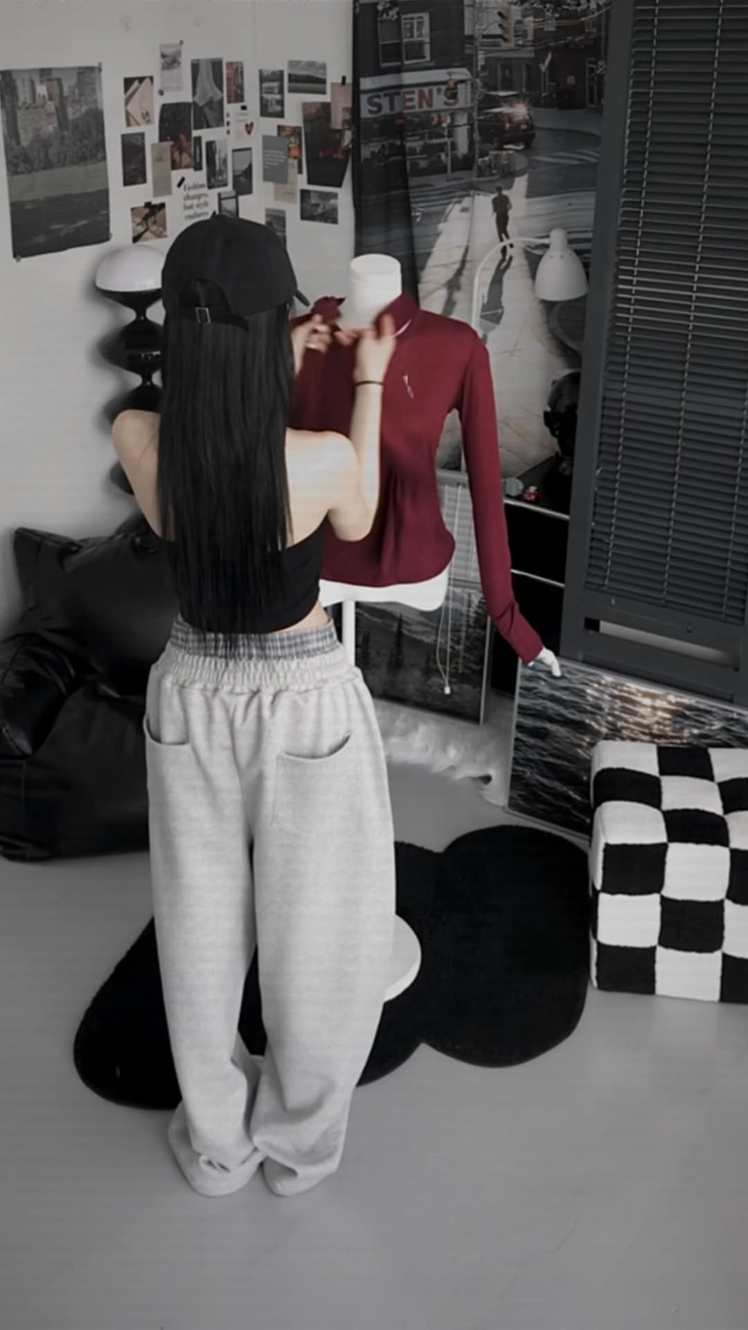 yemomile.official 게시물 이미지: 🧟‍♀ 이상한 나라의 마네킹 신디 : 엇갈린 룩북 🤖

🧟‍♀ START 🤖
▪️...