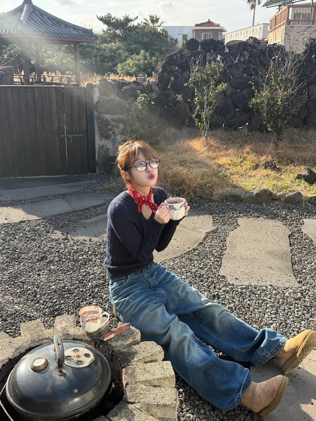 Photo by 최예나 on December 18, 2025. May be an image of smoking, tea maker, manhole, pot, cigarette and outdoors.