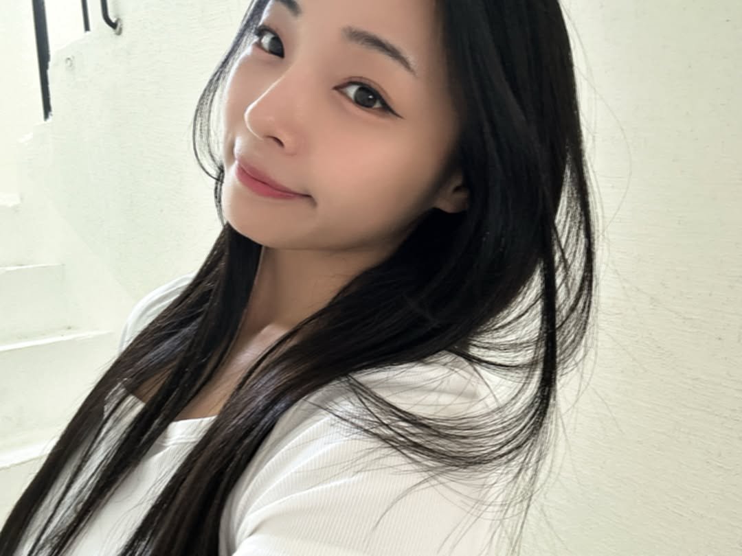 yeonco_0611 게시물 이미지: 💙💚🤍❤️🌸