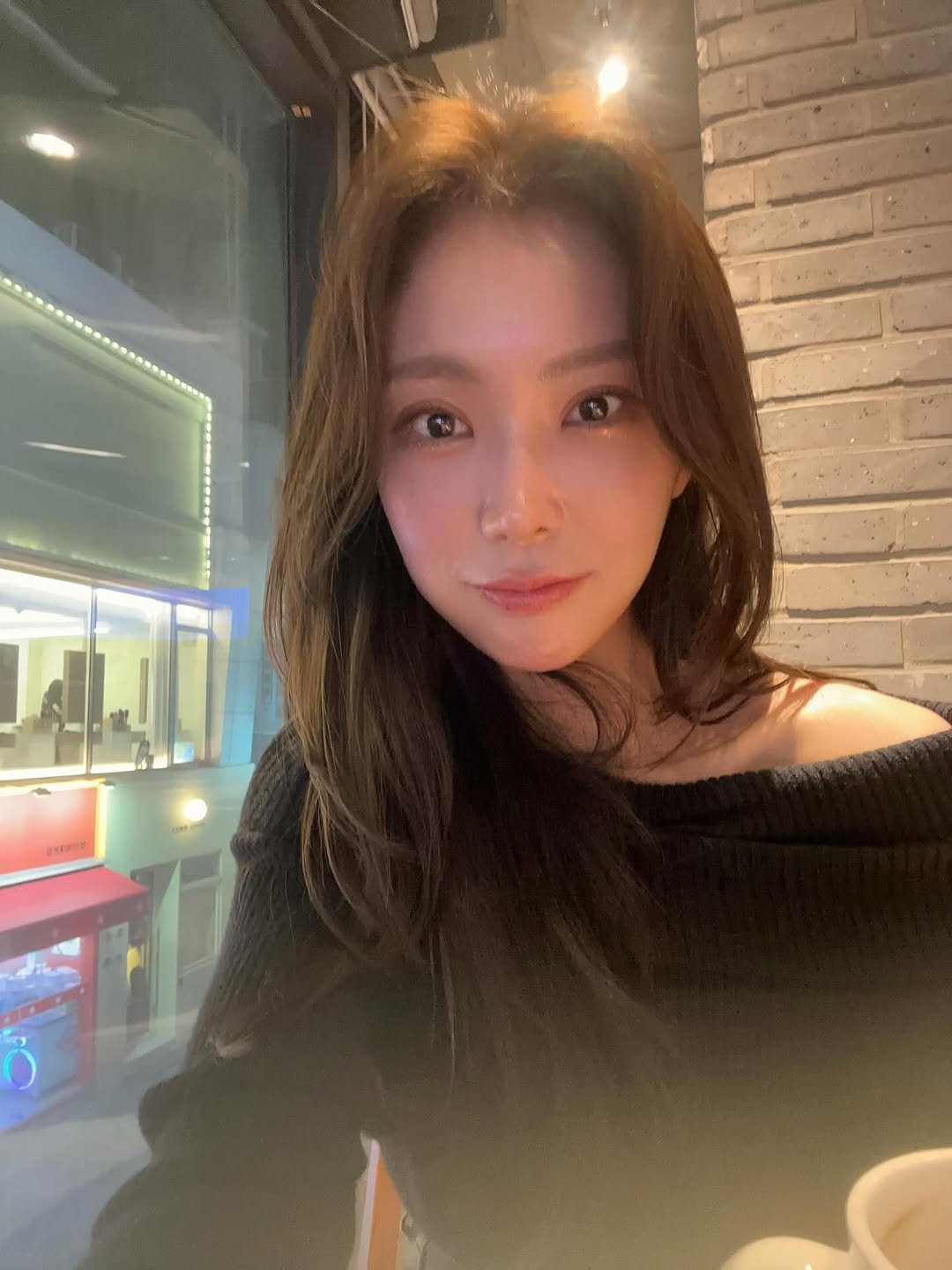 yeonl.que 게시물 이미지: 가을 아니였어….? 🍁 이 속도라면 나쫌 당황스러운데