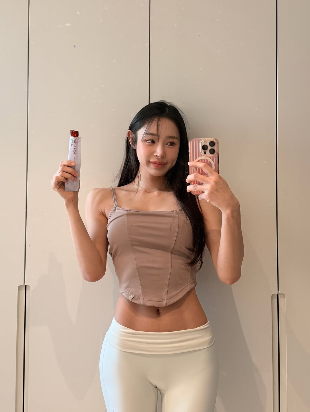 Photo by 연필라테스 연쌤 박서연 on February 22, 2026. May be a selfie of phone, top and text.