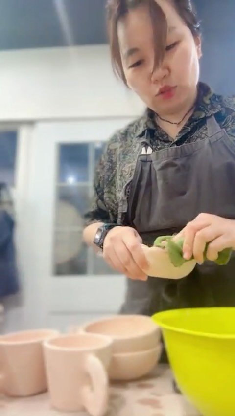 yeowoojagi_hanna 게시물 이미지: 전시를 마치고, 드디어 공방에 복귀했습니다 🤍
오늘은 짧게 작업 라방으로 신고...