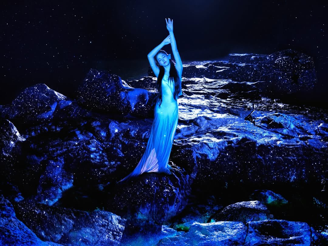 yerimiese 게시물 이미지: The ocean was always a place that swallowed...