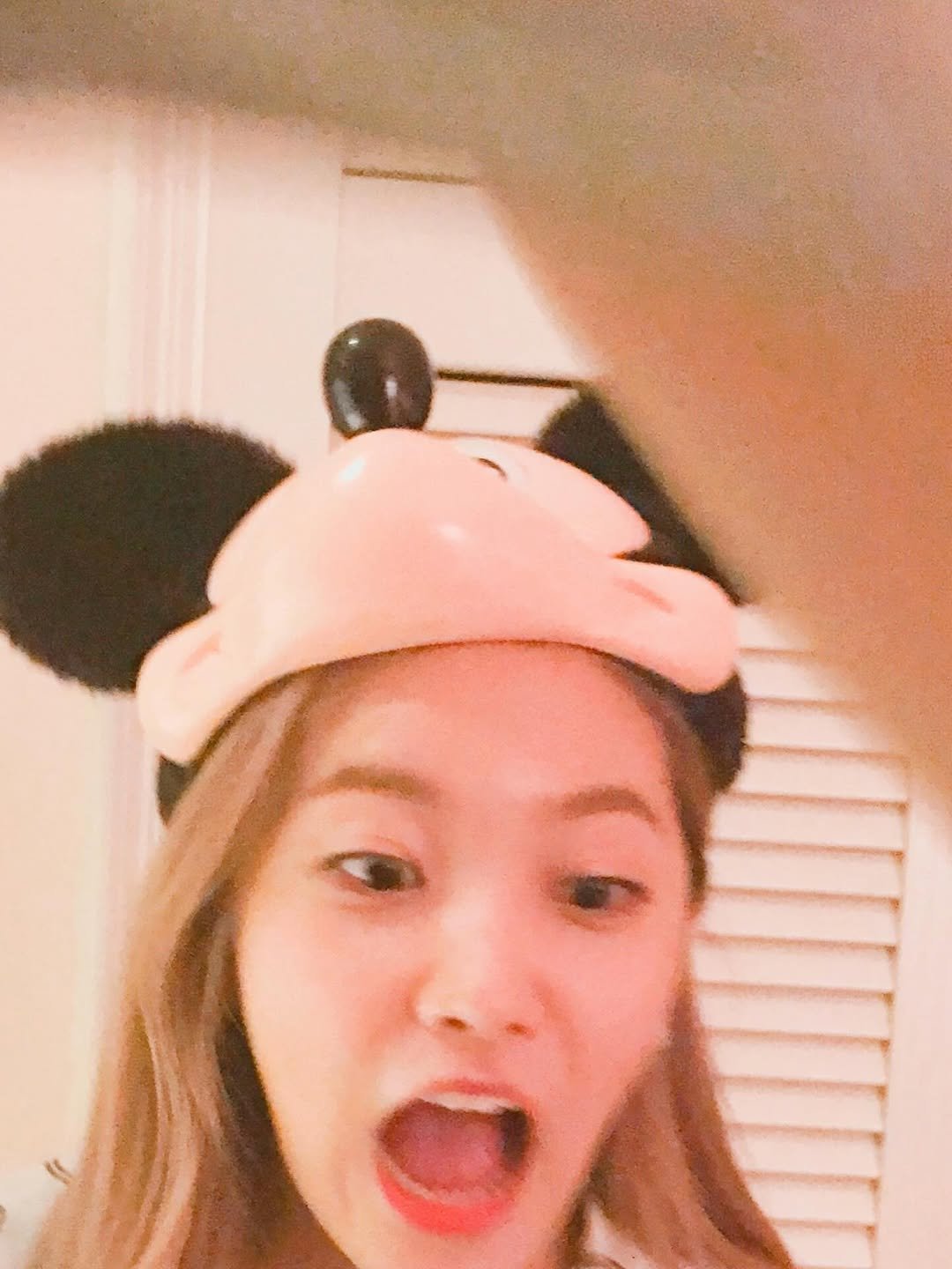 Photo by 김예림 🪽 yeri on January 17, 2026. May be an image of Minnie Mouse and text.
