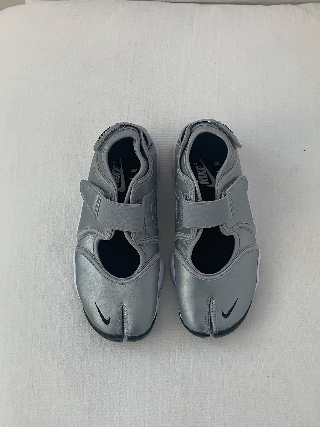Photo by 장유선 on July 30, 2025. May be an image of shoes and leather.