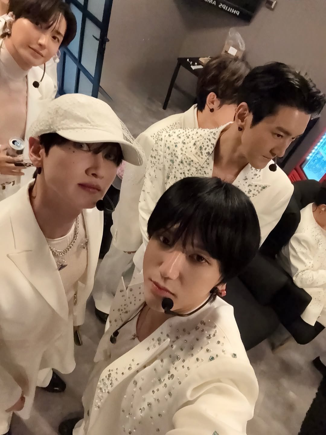 Photo shared by Yesung on October 18, 2025 tagging @superjunior, and @yesung_smtown. May be an image of text that says 'NA 24मव 2q11 9'.