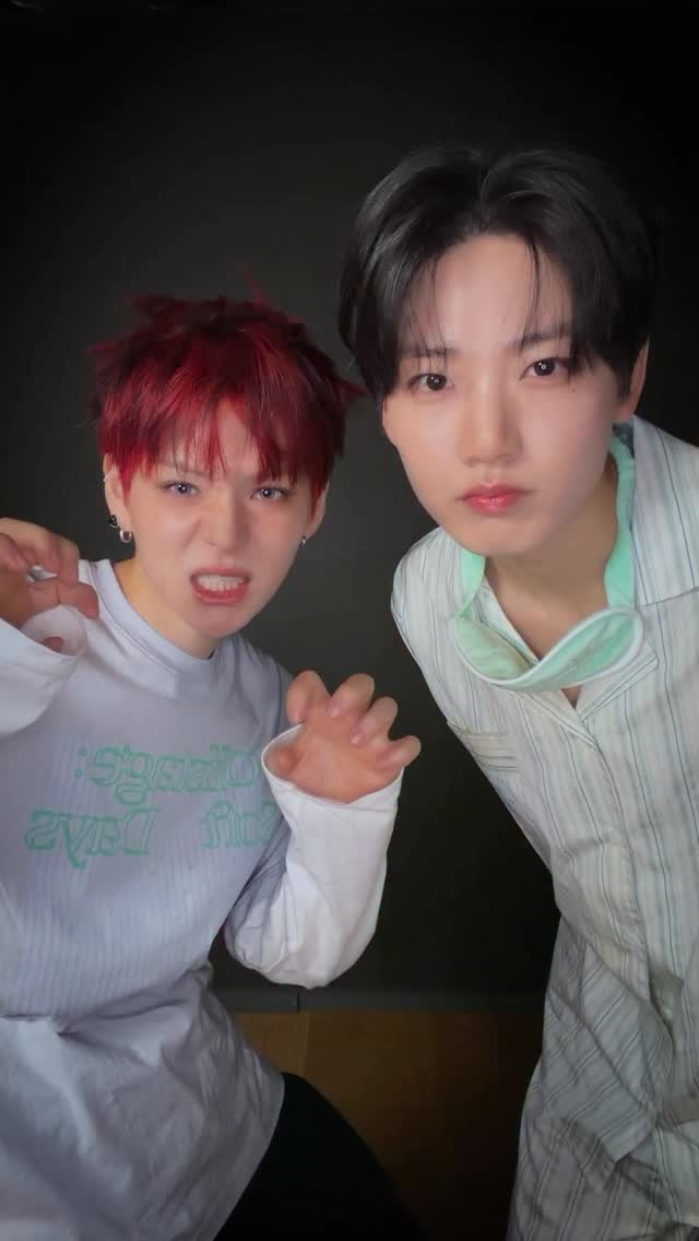 ygselect 게시물 이미지: JUST VIBING IN COZY FITS 🙌

TREASURE 2026...