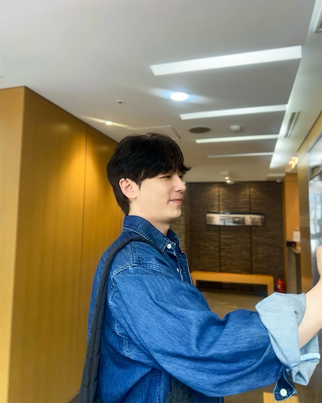 yihan_jin 게시물 이미지: #☘️ 더위에 지치지 말고 즐겁게 보내시길 바라요🤗

#더위조심 #🩵