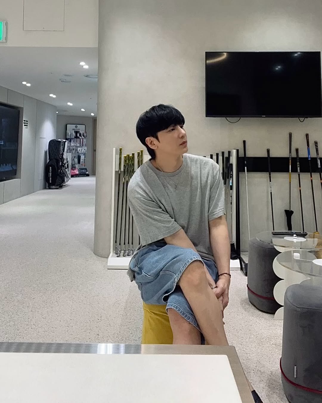 yihan_jin 게시물 이미지: ☀️