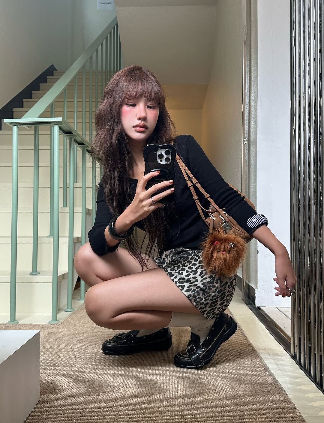 Photo shared by 혜지투즈 on September 09, 2025 tagging @findkapoor. May be an image of 1 person, miniskirt, fur and text.