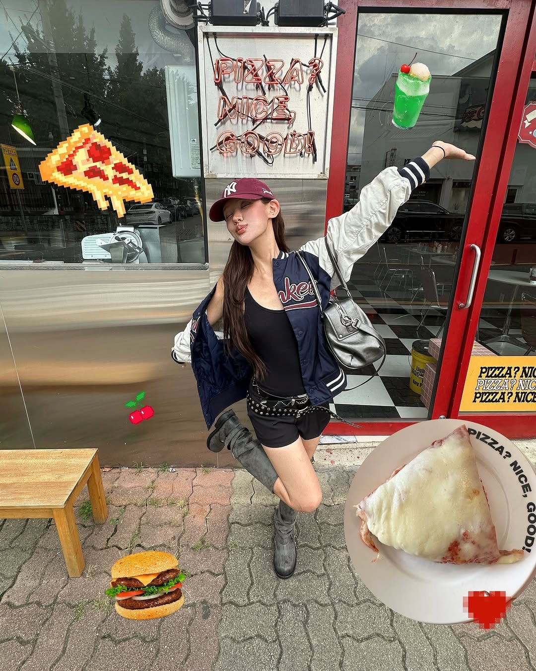 Photo shared by 혜지투즈 on September 20, 2025 tagging @mlbkorea, and @mlbcrew_kr. May be an image of 1 person, pizza and text that says 'et - PANZA?NI NK PVNZA tn PIZZAPANO AC PVNZA? NIC PIZZA? IZZA? NICE'.