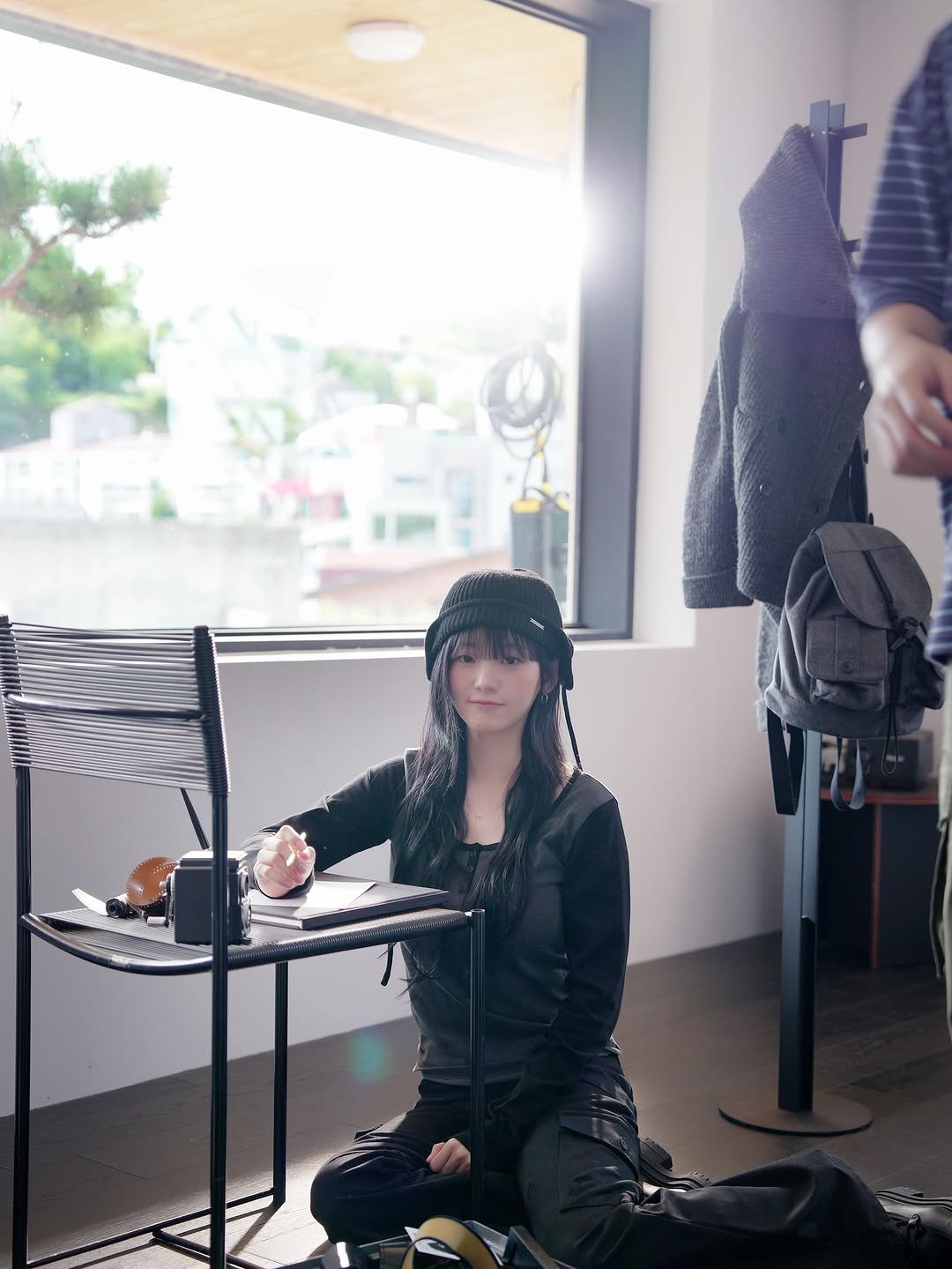 Photo by 조이현 cho yihyun on October 23, 2025. May be an image of helmet, mannequin, beret, glasses, eye patch and text.