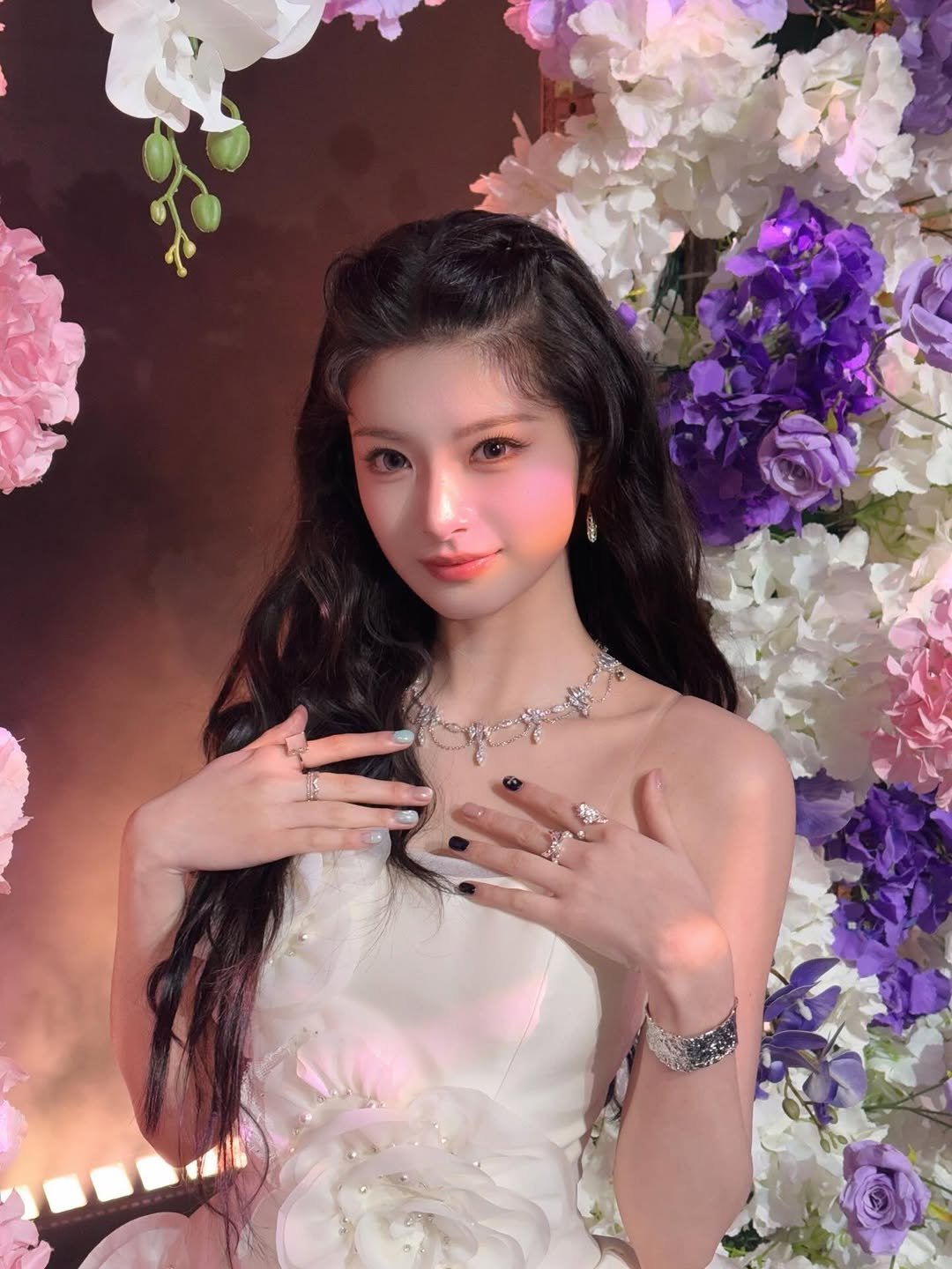 yiren_www 게시물 이미지: 💕