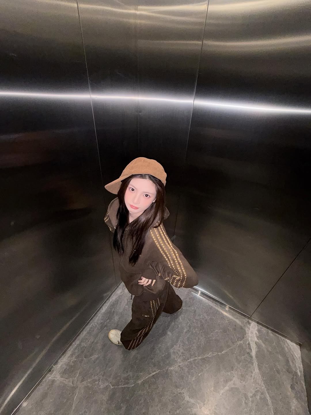 Photo by YIREN on March 28, 2026. May be an image of fur and text.