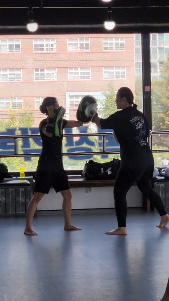 yj_toohon 게시물 이미지: 오전에 여유롭게 운동할 수 있는 곳💪
11:00 ~12:00 월/수/금 킥복싱...